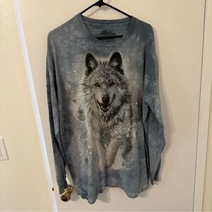 Long sleeve wolf shirt